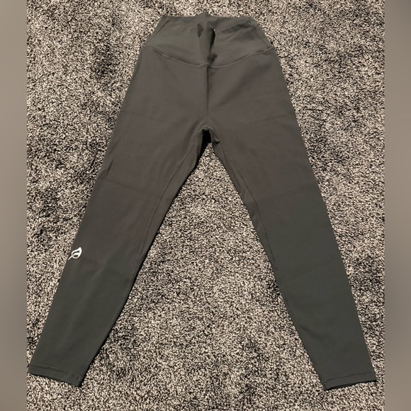 P'tula leggings bundle, older styles, size medium - Picture 12 of 13